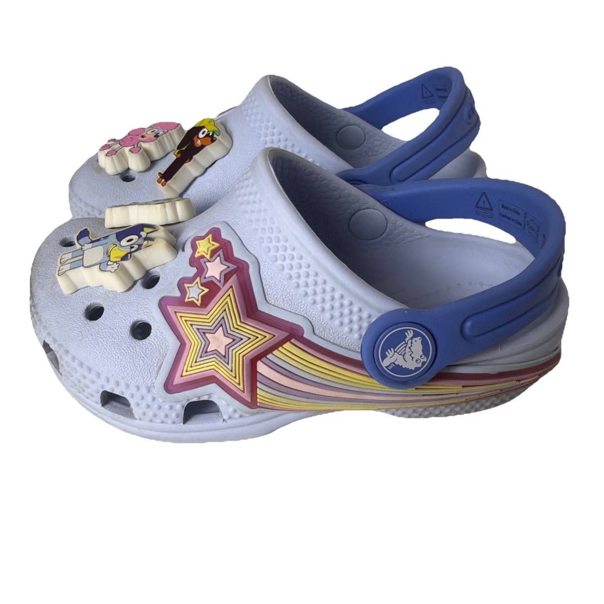 JIBLUE グッズ Bluey x Crocs Classic Clog Light Blue w/ 5 Jibbitz Sz c8 | eBay