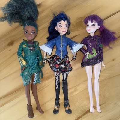 Lot Of 3 Disney Descendants Dolls, Mal, Evie And Umma Not Complete