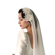 2 Tier Vintage Women Wedding Veil Floral Lace Applique Imitation Pearl Rhineston