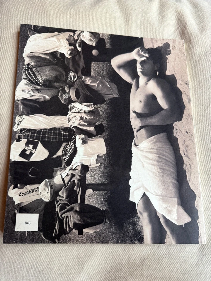 Abercrombie & Fitch (A&F) Quarterly CHRISTMAS Issue 1997—A Cool Yule No Address Foto 4 de 4