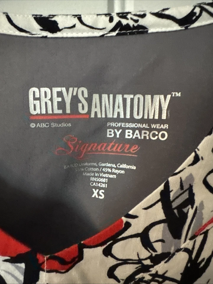 Barco Greys Anatomy Women's Scrub Top Size XS - Image 3 of 3