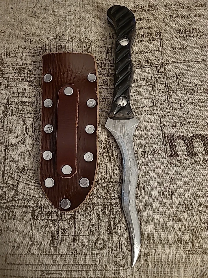 RcaneArtisan Handmade Sidat Stiletto Fixed Blade Knife - Image 2 of 4