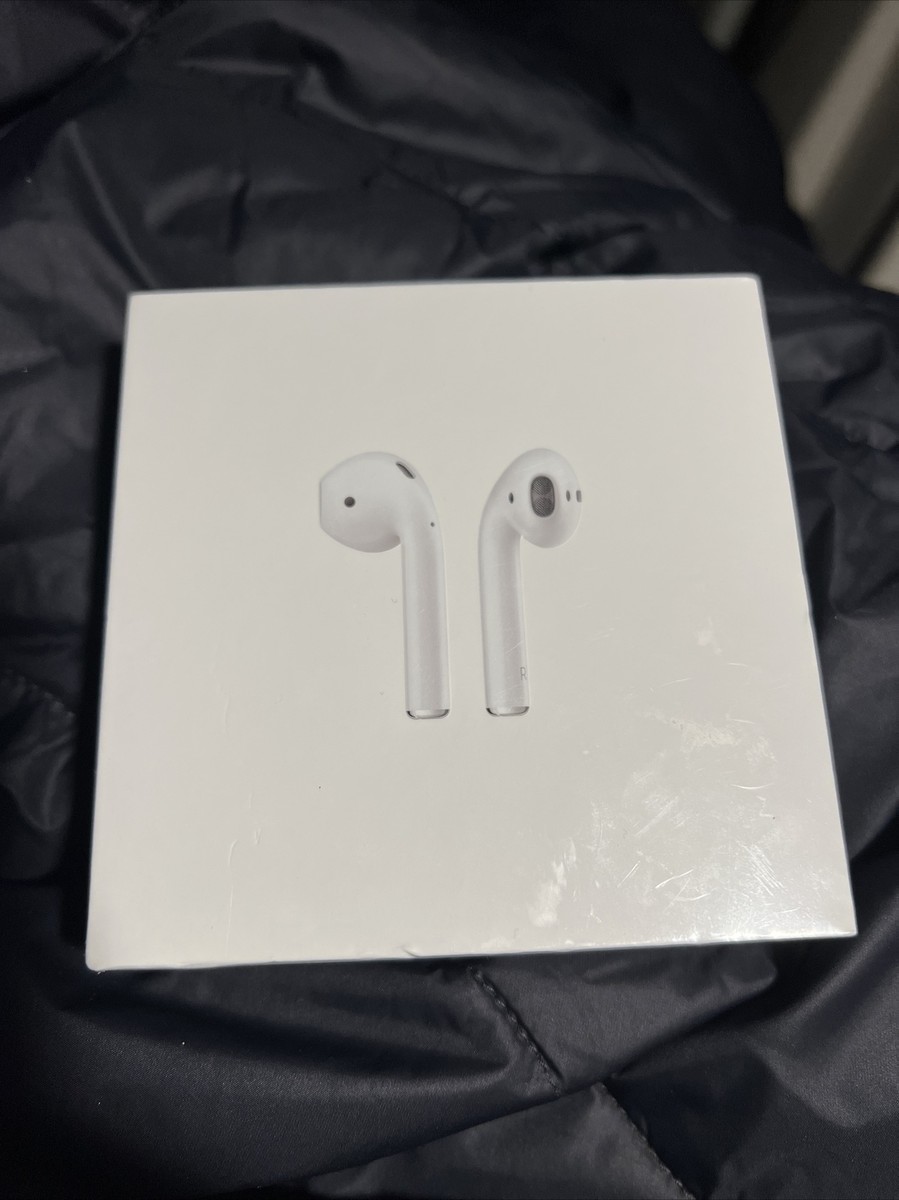 New Apple AirPods 2nd Gen w/ Wireless Charging Case MRXJ2AM