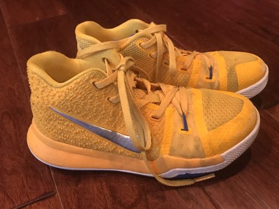 kyrie 3 yellow maroon