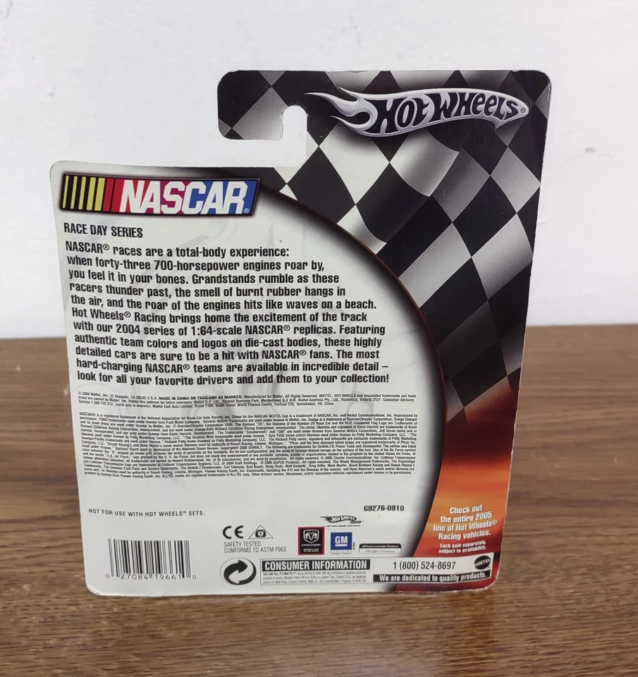 2004 Hot Wheels Kurt Busch #97 esquema de pintura alternativa carro fundido 1:64 N19 - Imagem 2 de 2