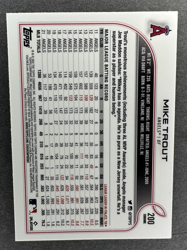 Mike Trout 2022 Topps Chrome - #200 X-Fractor - Picture 2 of 2