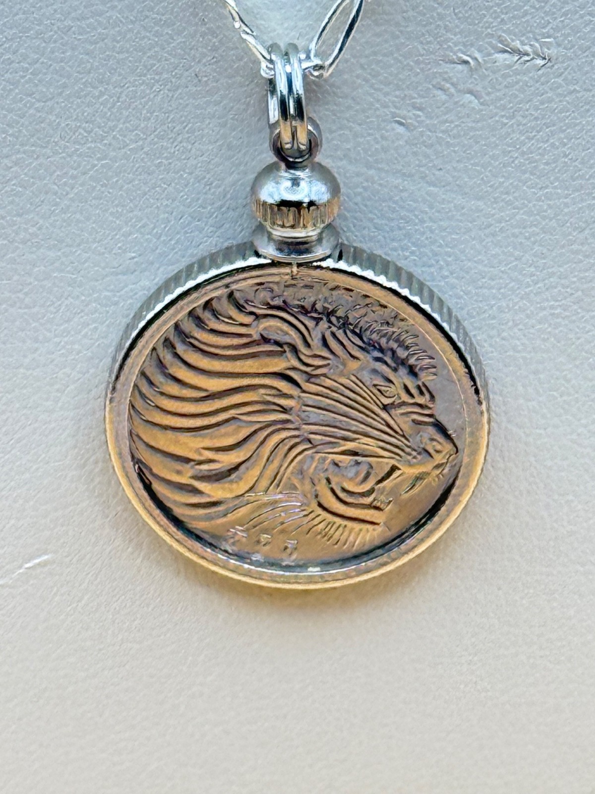 Picture 2 of 6