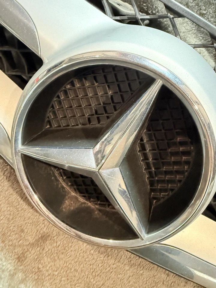 Conjunto de parrilla delantera genuina Mercedes-Benz Clase GLK OEM GLK250 GLK350 2013-up Foto 4 de 4