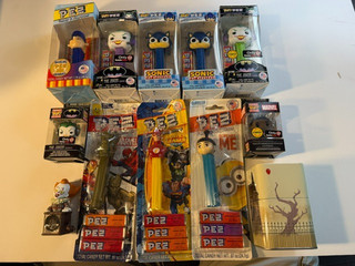 Variety lot of PEZ dispensers and Little Figures. (11 in total)