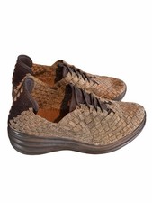 bernie mev. Women s bronze Woven Victoria slip on walking shoe/Loafers 38/7US