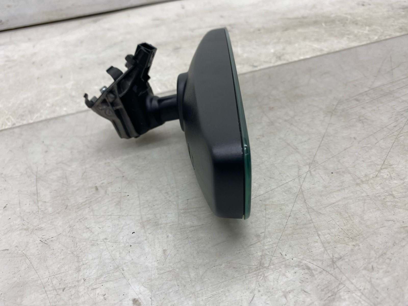 2015-2020 BENTLEY BENTAYGA OEM AUTO DIMMING REAR VIEW MIRROR 8W0857511