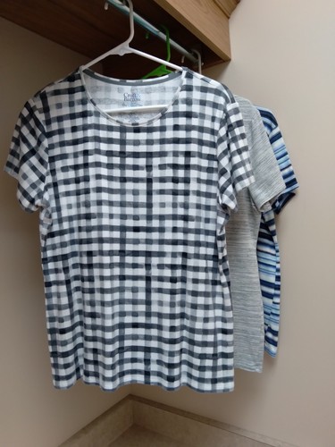 3 Womens Croft & Barrow Classic Tees, crew neck, short sleeves, medium, used.