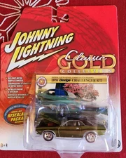 Johnny Lightning,  1970 Dodge Challenger R/T White Lightning Chase!