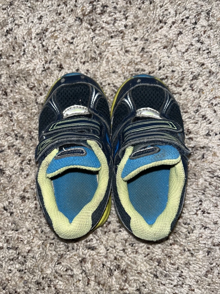 Tênis masculino Baby Saucony Catalyst III tamanho 6W - Imagem 3 de 4