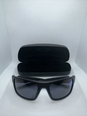 oakley sunglasses men OO9367-0160 61/18 132 Black Frames With Case A76