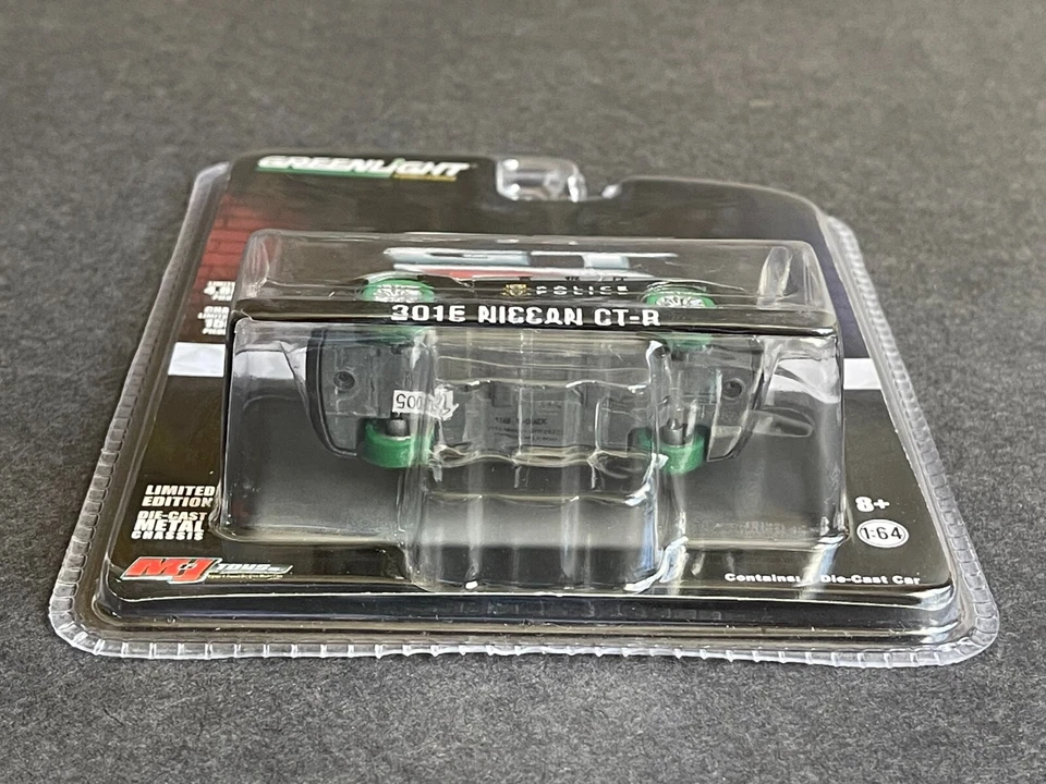 Nissan GT-R 2015 Greenlight Japón Police Chase Limited (1/150) máquina verde cruda Foto 4 de 4