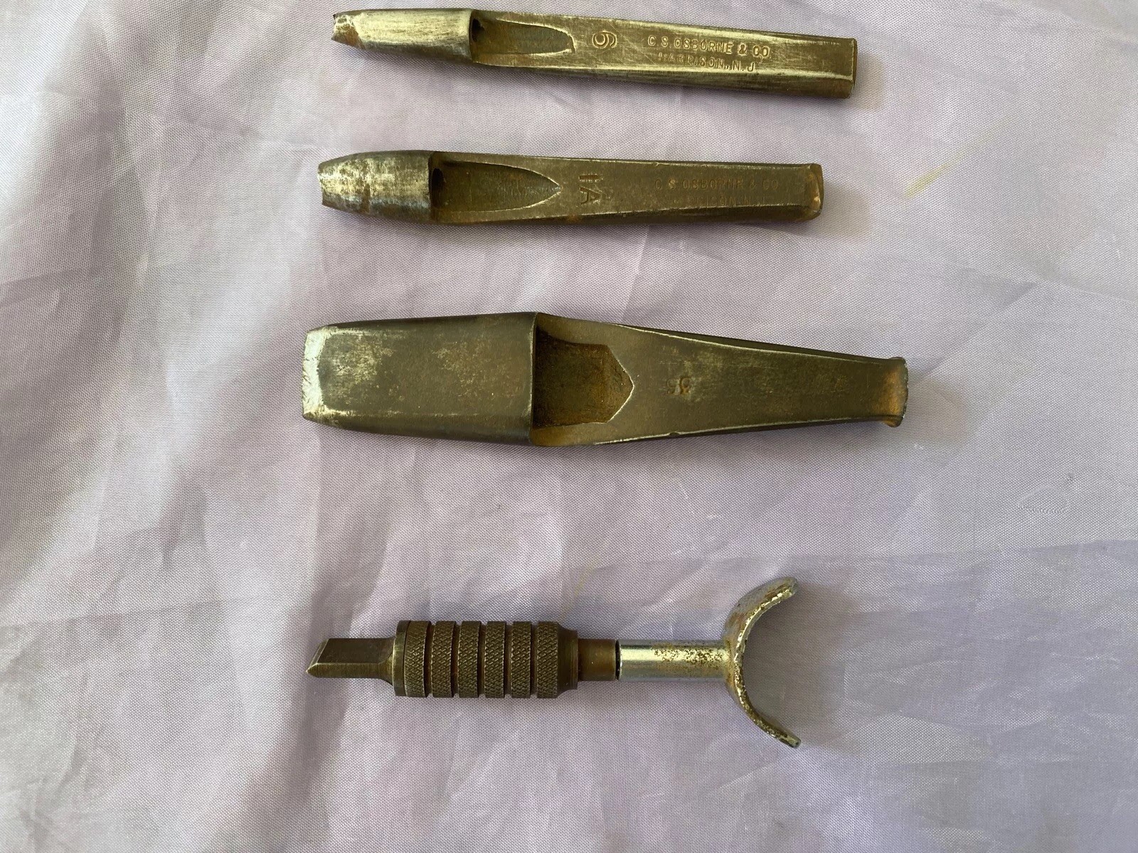 LOT OF 10 VINTAGE LEATHER WORKING TOOLS C S OSBORNE PUNCHES & SWIVEL