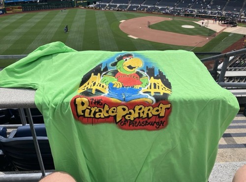 Pittsburgh Pirates 90’s Theme Pirate Papagei TShirt Erwachsene XL SGA 28.06.25 PNC Park