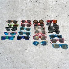 Lot of 20 Kids Sunglasses Inc. Disney Bluey Mixed Styles Boys Girls