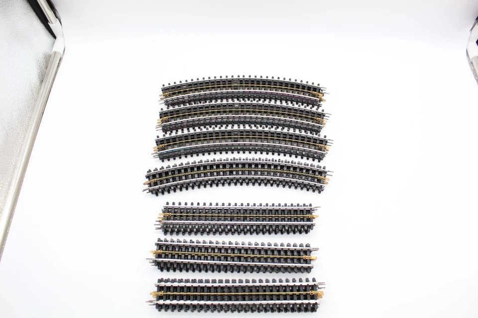 JEP - HO - LOT DE RAILS - 12 COURBES ET 12 DROITS - 3 RAILS - JOUET ANCIEN -