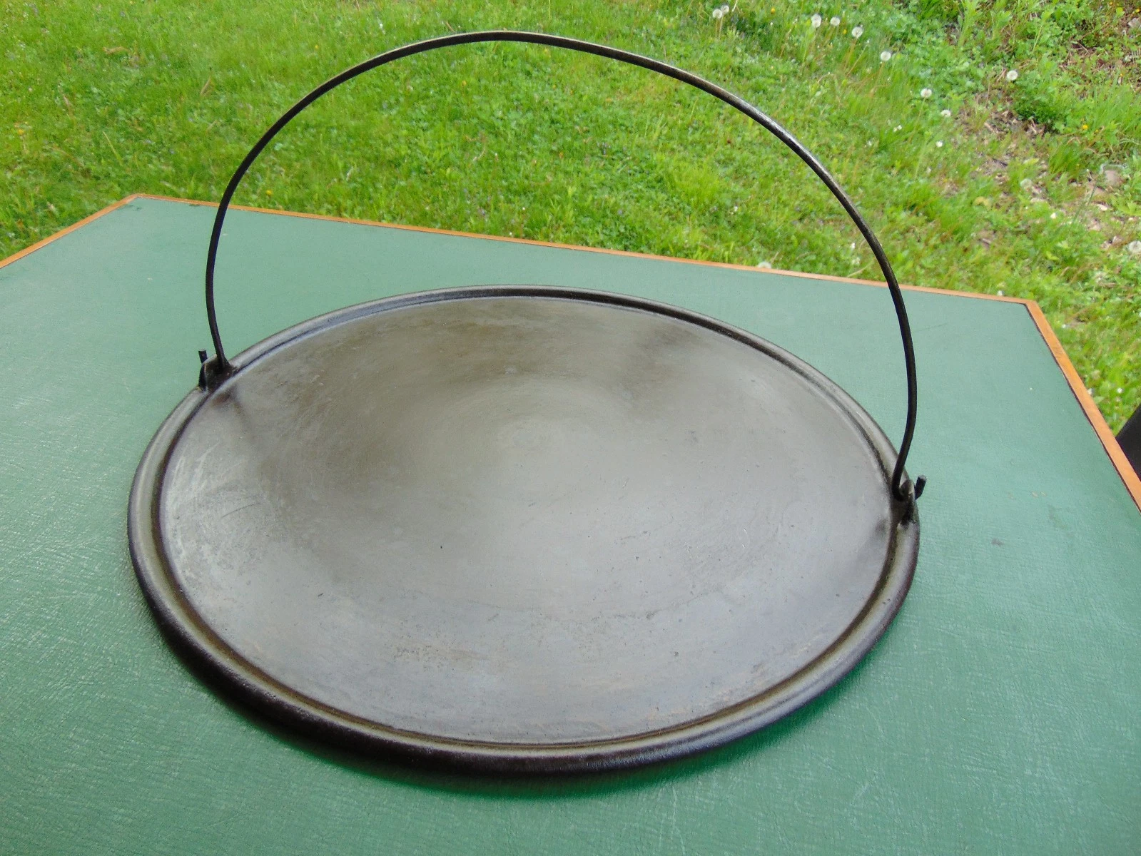 Antique Quality Cast Iron 16" Round Griddle Bail Swing Handle Gate Mark VGC