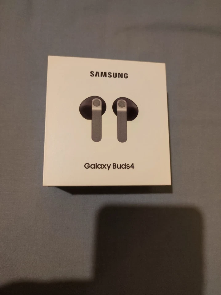 Samsung Galaxy Buds4, foto 1 di 5