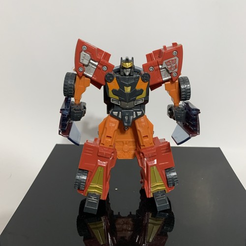 Transformers Cybertron Excellion Deluxe Class 5.5” Red Car Figure Hasbro 2006 - Picture 7 of 8