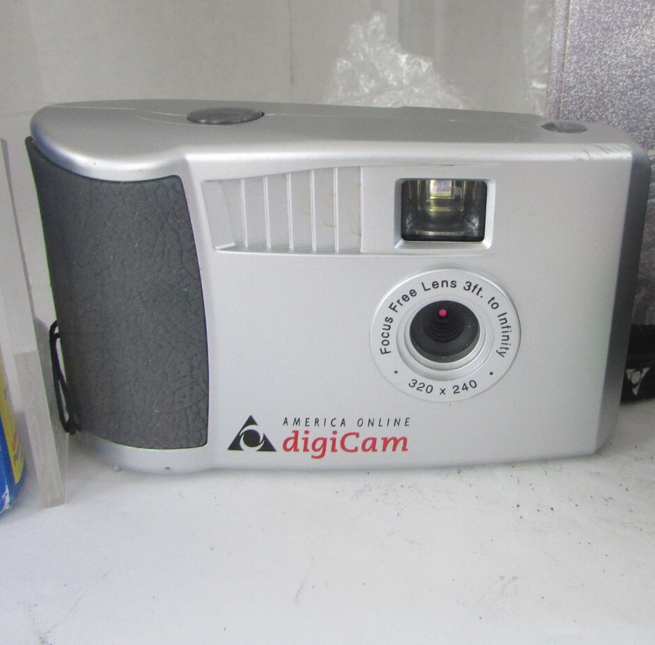 America Online Promo Digicam Camera Focus Free Lens 3ft-Infinity 320x240 no wire