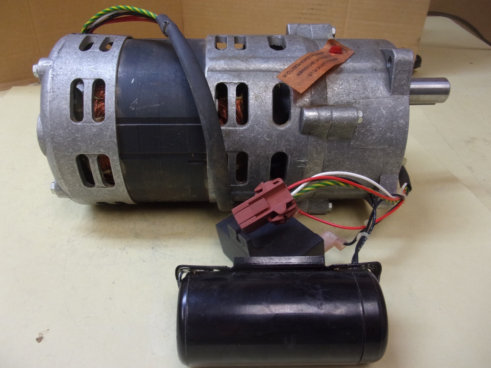 Bodine 44C5BVDY-Y3 Gear Motor 00629010 , 115V , 37.5/45 RPM