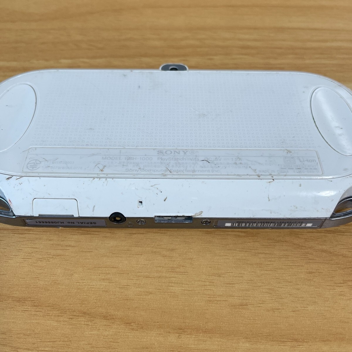 AS IS 788] PS Vita Crystal White PCH 1000 ZA02 Console only PSV