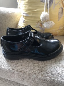Dr Marten Goldie Black Girls School Shoes Size 2 Ebay Dr Marten Goldie Black Girls School Shoes Size 2 Ebay