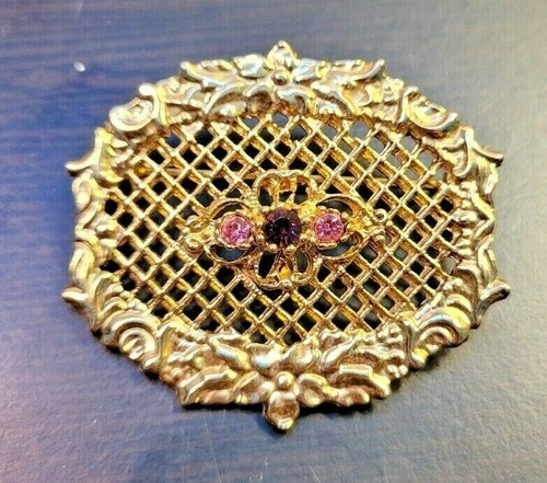 Vintage Brooch Gold-tone with Purple Pink Rhinestone and Lattice Work 1.5'' - Picture 2 of 4