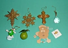 Lot of 7 Christmas Ornaments Assorted See pictures for description