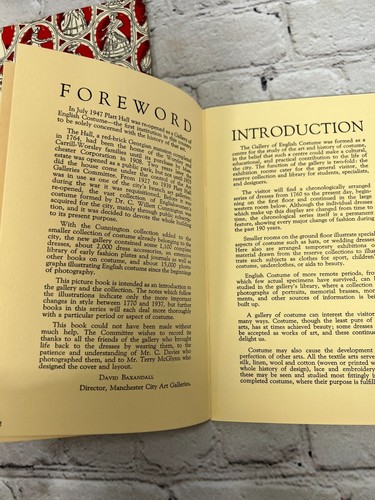 The Gallery of English Costume Num. 1 & 8 Sport Costumes [2 Books · 1949 & 1963] - Bild 4 von 11