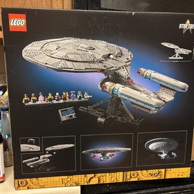 Lego 10356 Star Trek U.S.S. Enterprise NCC-1701-D 3600pc Set