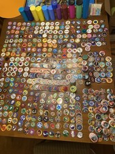 Huge Lot of POGs 90s + Slammer s container s ...