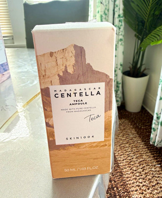 SKIN1004 Madagascar Centella Hydrating Ampoule Moisturizer SPF 50 1.69 fl oz