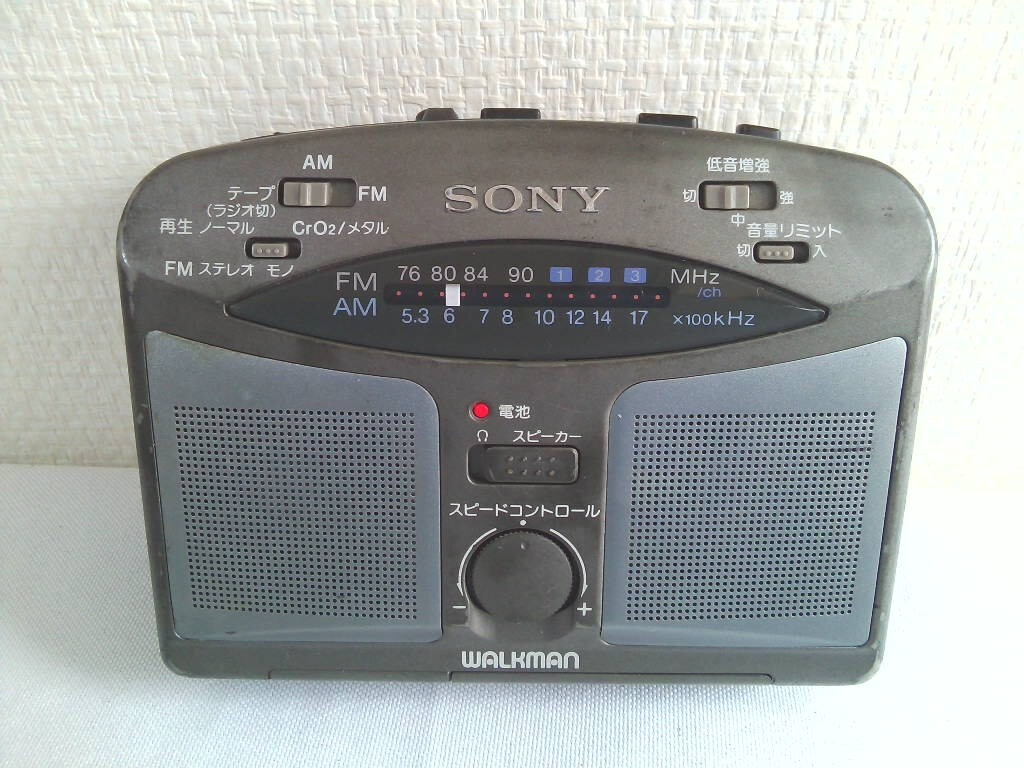 SONY cassette walkman WM-GX322 radio cassette recorder
