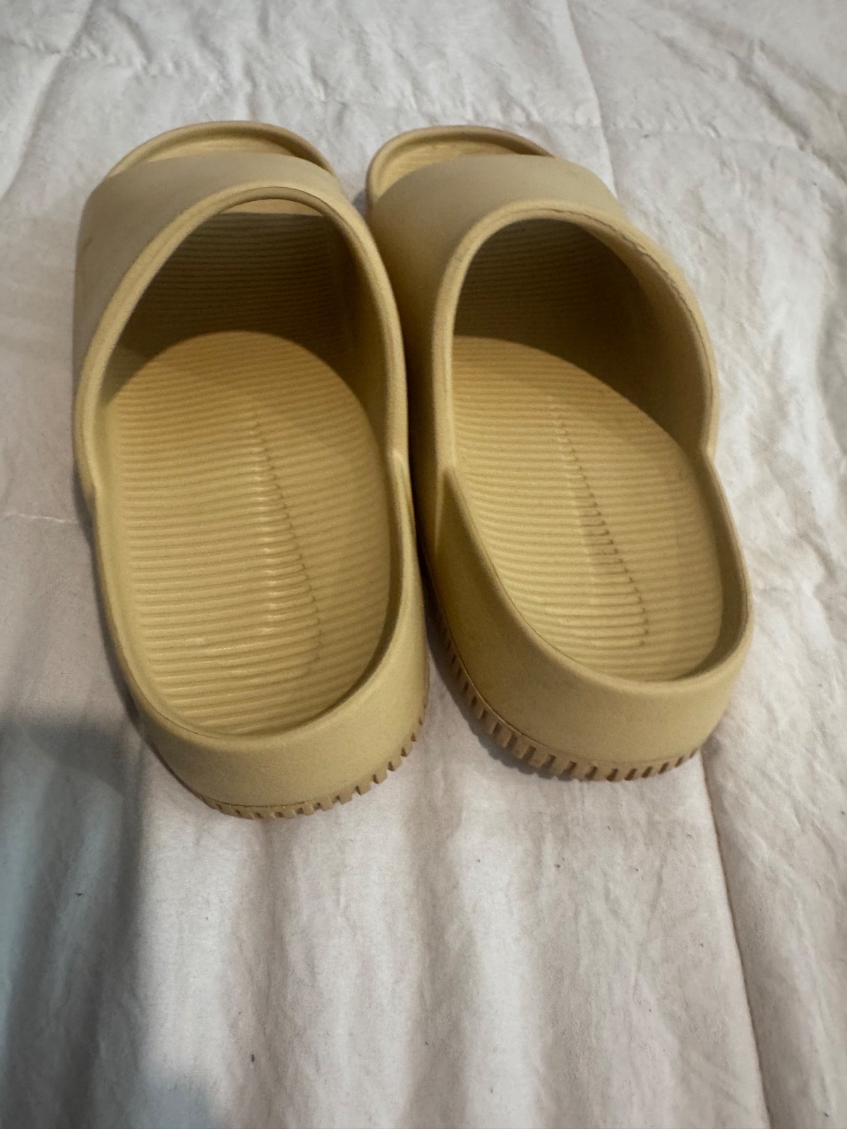 Nike Slides Size 8 Like New Never Worn Excellent Condition-image