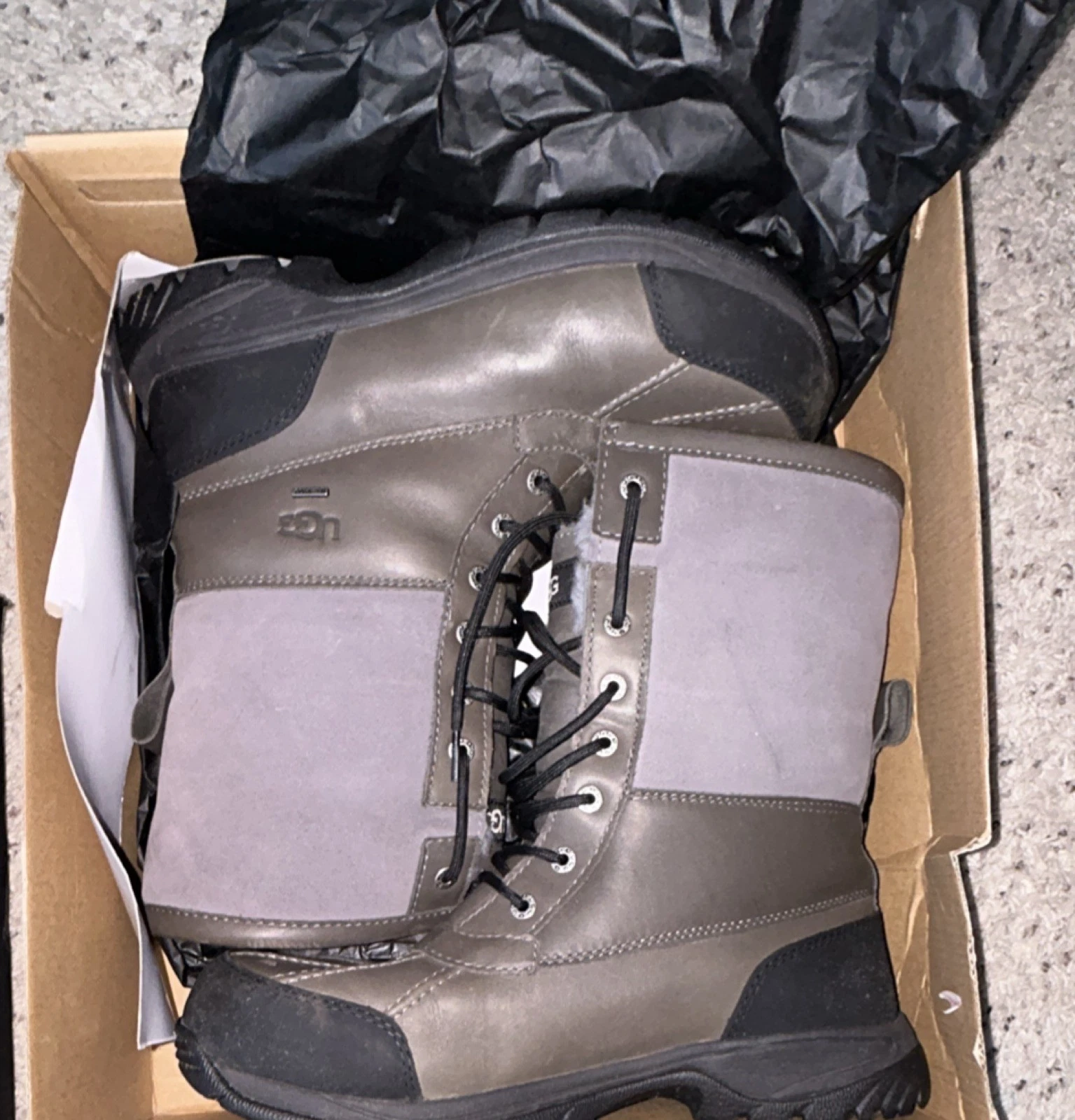 UGG Men's Waterproof Fur Lined Mid-Calf Snow Boots Gray Black Size 10