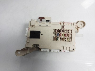 Lexus Sc430 2002-2005 4.3L Cabin Room Fuse Box Inside Fuse Box 82730-24030