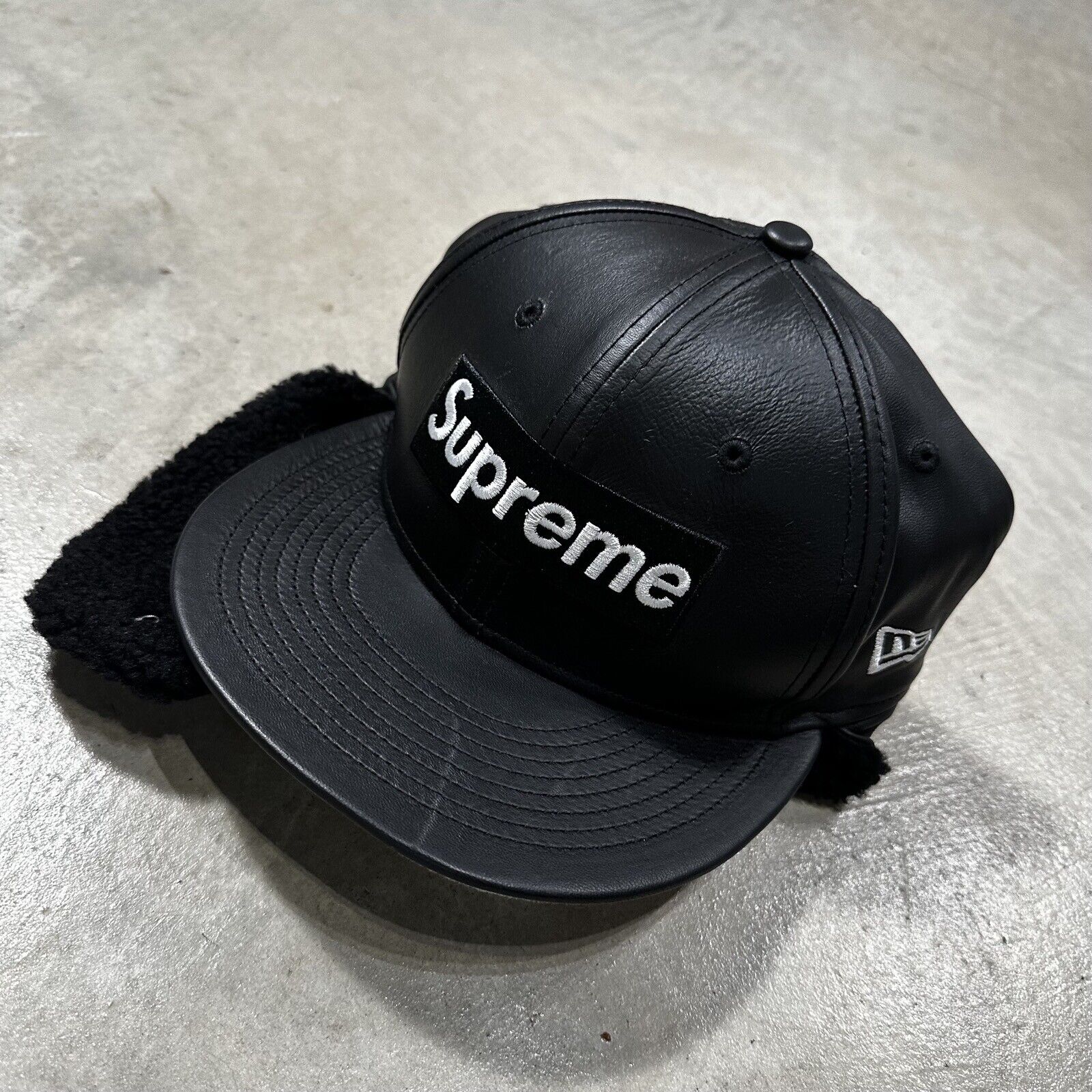 Supreme x New Era Leather Ear Flap Faux Shearling Fitted Hat Cap 7 1/4 Box  Logo