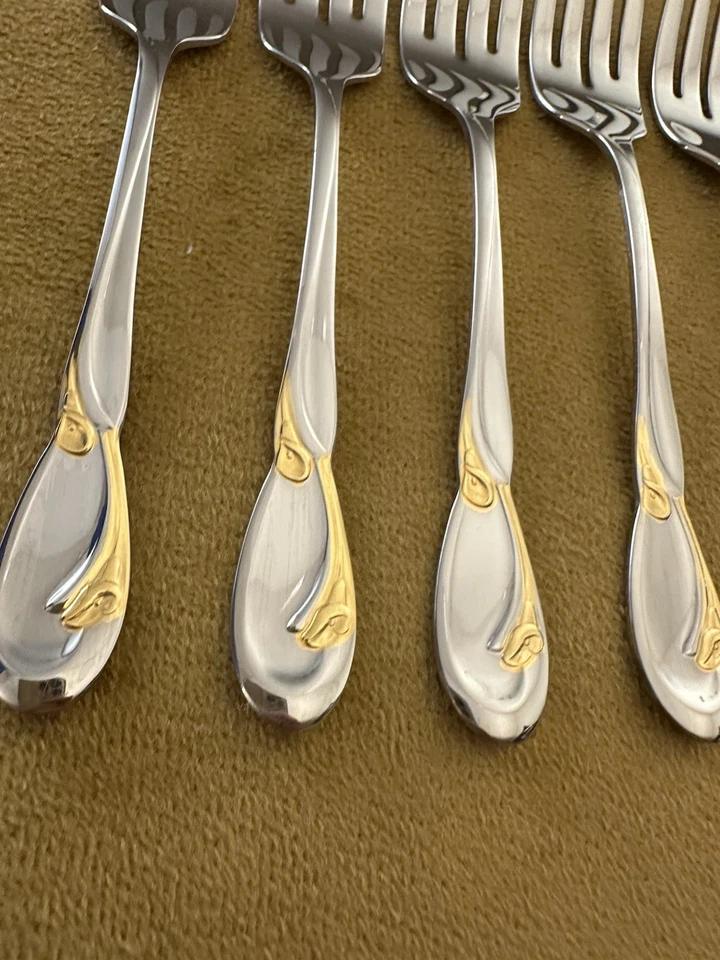 SET OF (5) ONEIDA Deluxe GOLDEN CALLA LILY SALAD FORKS Stainless Flatware - Image 2 of 4
