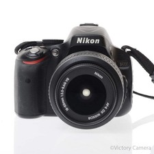 Nikon D5100 16.2MP DSLR w/ 18-55mm F3.5-5.6 AF-S G VR Zoom Lens - EXC