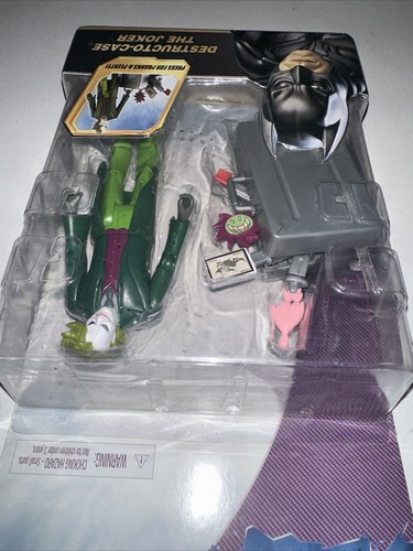Batman The Dark Knight Joker Figure With Destructo Case DC Heath Ledger 2007 - Picture 5 of 17