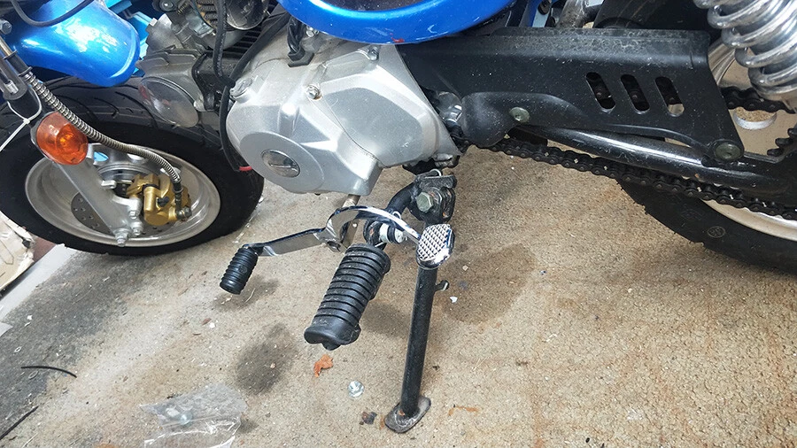 Black Iron Side Stand Lever For 8" Honda Monkey Z50 Z50A Z50J Z50R Trail Bike - Image 4 of 4