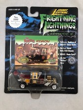 Johnny Lightning Frightning Lightnings Episode 2 The Munsters Koach Chrome Excl.