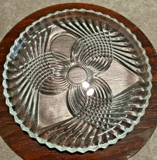 Vintage 1990's "Trillium Clear" by Tiara Chip and Dip 12" Indiana Glass Plate