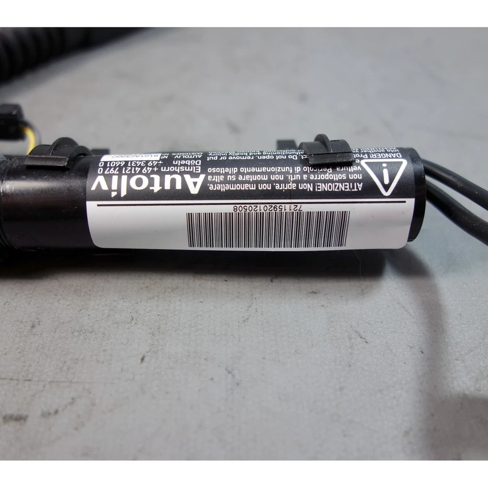 Оригинальная правая передняя нижняя розетка ремня безопасности Mini Cooper 2007-2016 годов выпуска - Изображение 4 из 4