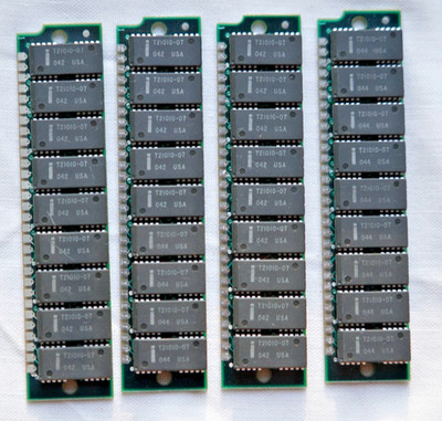 4 Stk. 1Mb SIMM-Modul, 30 polig, 70 nS, 9 Chip (mit parity) Hersteller:  INTEL